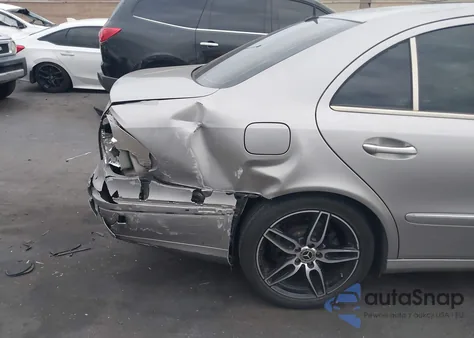 2005 Mercedes-Benz E 320 z USA, uszkodzony, nr VIN WDBUF65JX5A612226